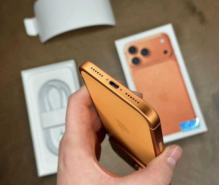 iPhone 17 Pro Max, 256 ГБ, SIM + eSIM