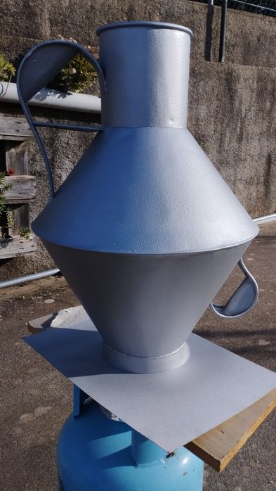 Cântaro antigo mas restaurado é de um almude