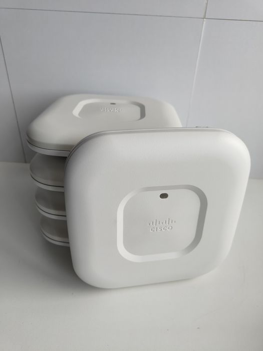 Точка доступу Cisco AIR-СAP2702I-E-K9 + кріплення.