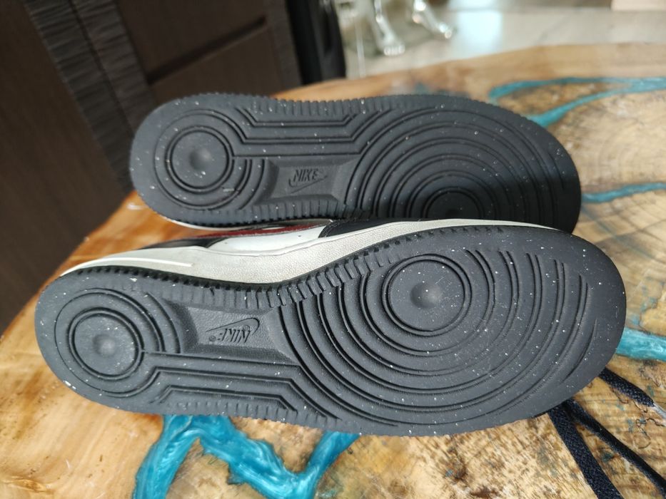 Buty sportowe firmy Nike model Air