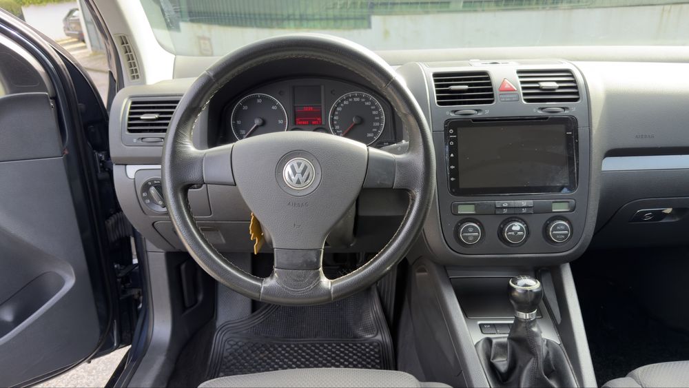 VOLKSWAGEN GOLF 2.0 TDi DIESEL 140 CAVALOS NACIONAL