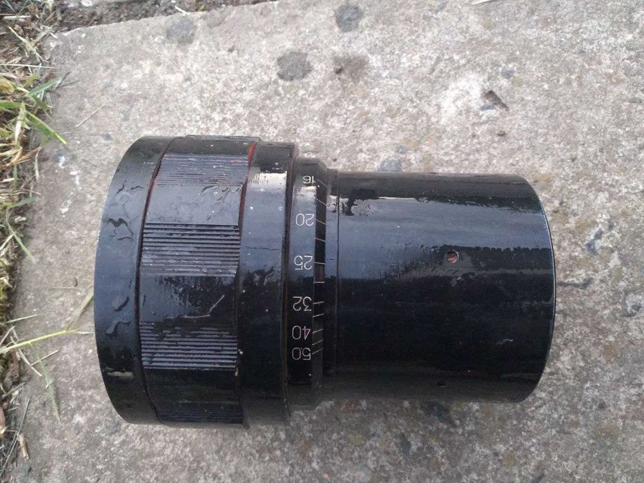 Обєктив для киноустановки лінза