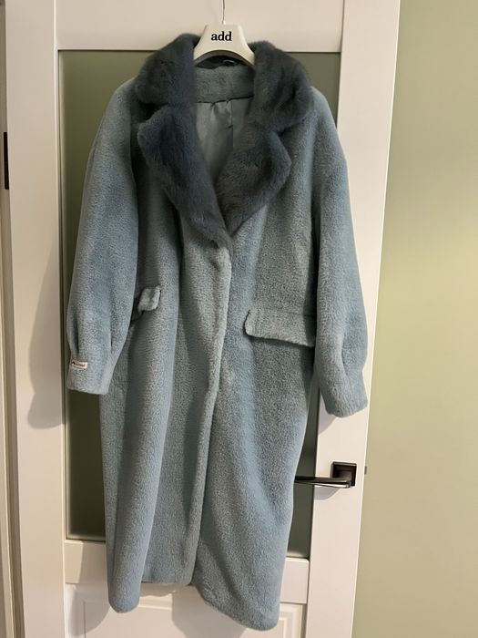 Пальто демісезонне з коміром із норки