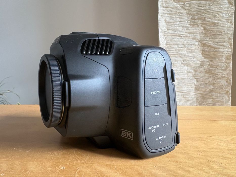 Blackmagic Pocket Cinema Camera 6K Pro (BMPCC 6K Pro)
