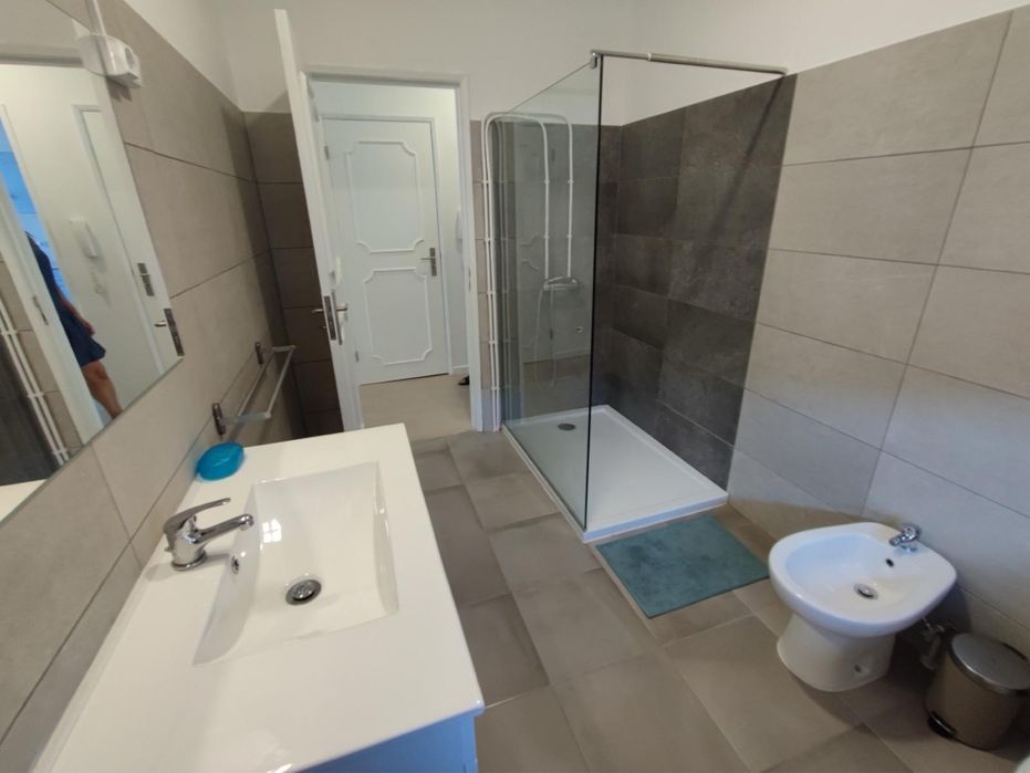 Quarto para arrendar em Valença