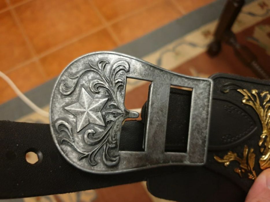 Cinto de cowboy vintage (acessório de carnaval)