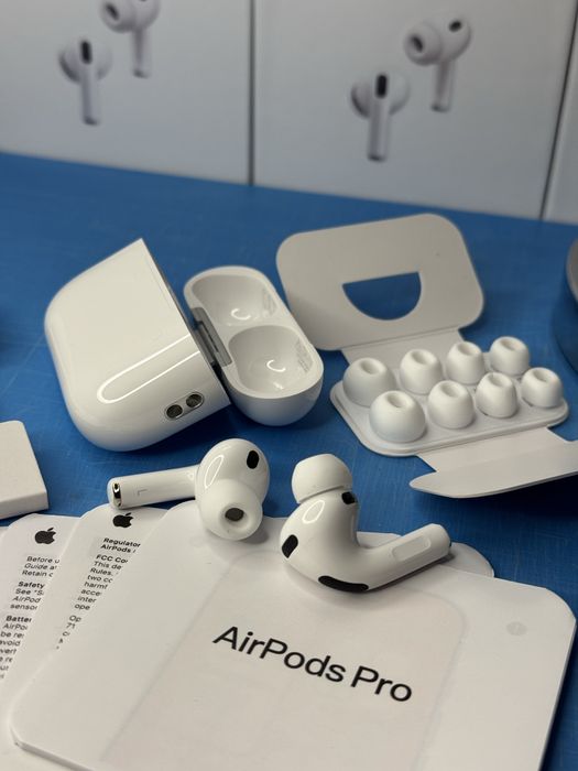Навушники Apple AirPods Pro 3