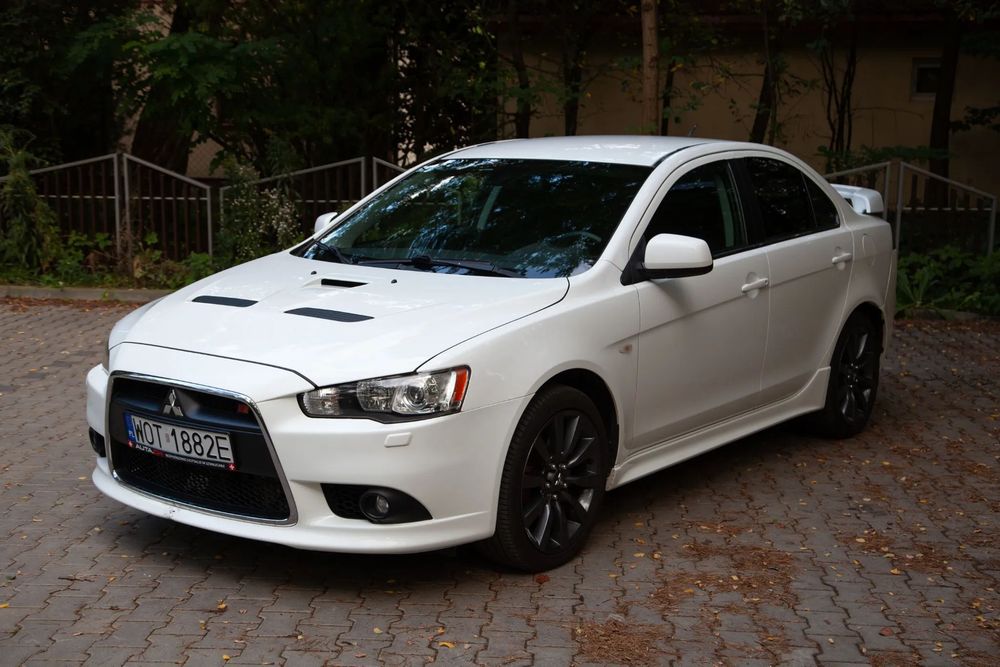 Mitsubishi Lancer