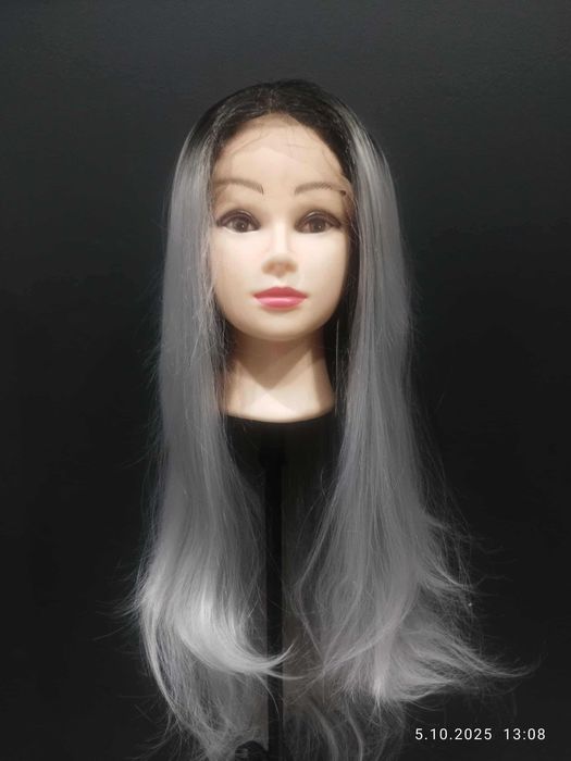 Peruka Vebonny. Na zdjęciu widoczna jest peruka typu lace front