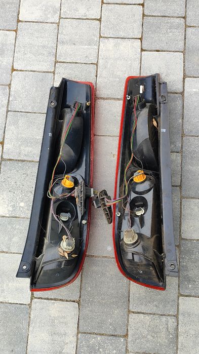 Lampy tył tylne Ford Fiesta MK6 lift ładne