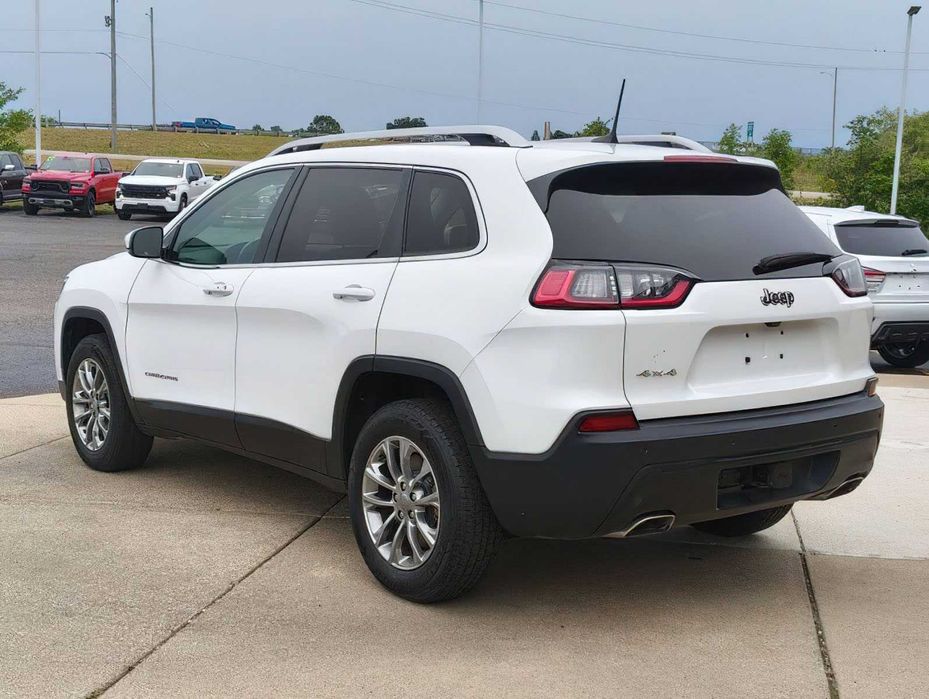 Jeep Cherokee Latitude Plus      2020