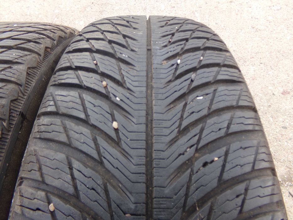 215/65/17   --  6,5-7mm  -  MICHELIN - ZIMA -  4szt - komplet -- Tanio