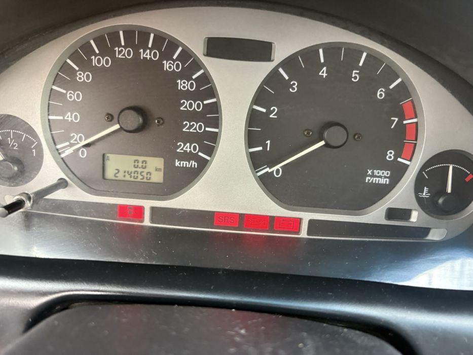 Mitsubishi carisma