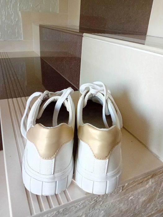 Buty sportowe adidasy