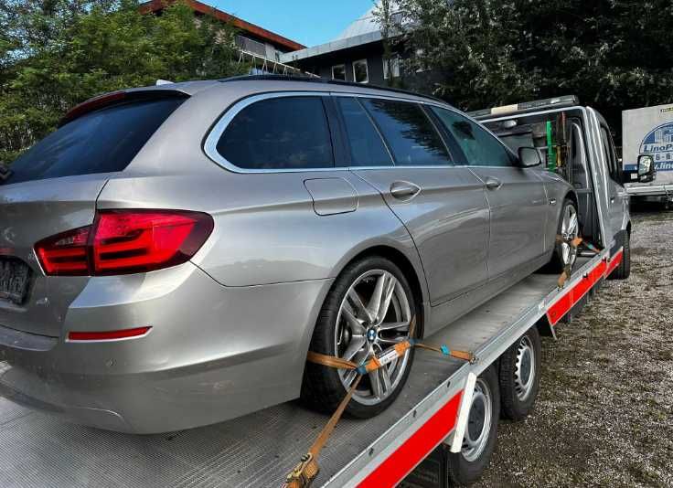 BMW 5 F10 Бампер передній Розборка