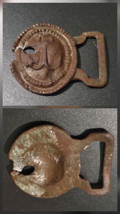 Копейки. Подарочный набор начинающему нумизмату
Кокарда серебро царско