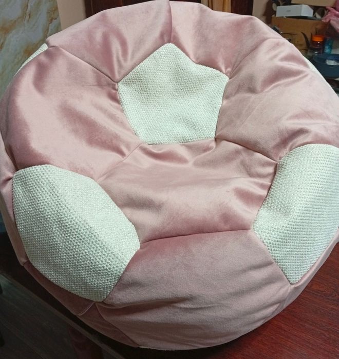 Дитяче безкаркасне крісло