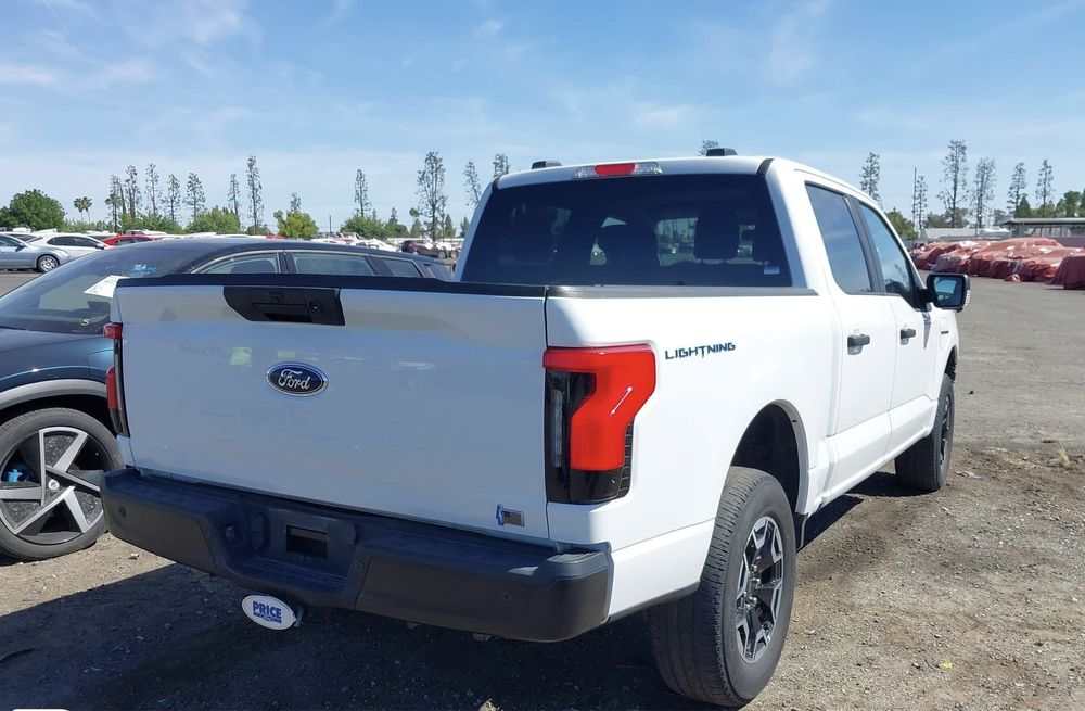 Ford F-150 Lightning 2023