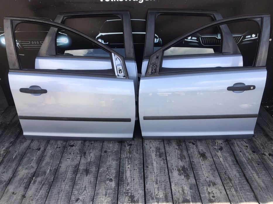 Форд Фокус 2 Дверь Ford Focus 2 Двері Передні Задні Дверка Mk2 Сірі