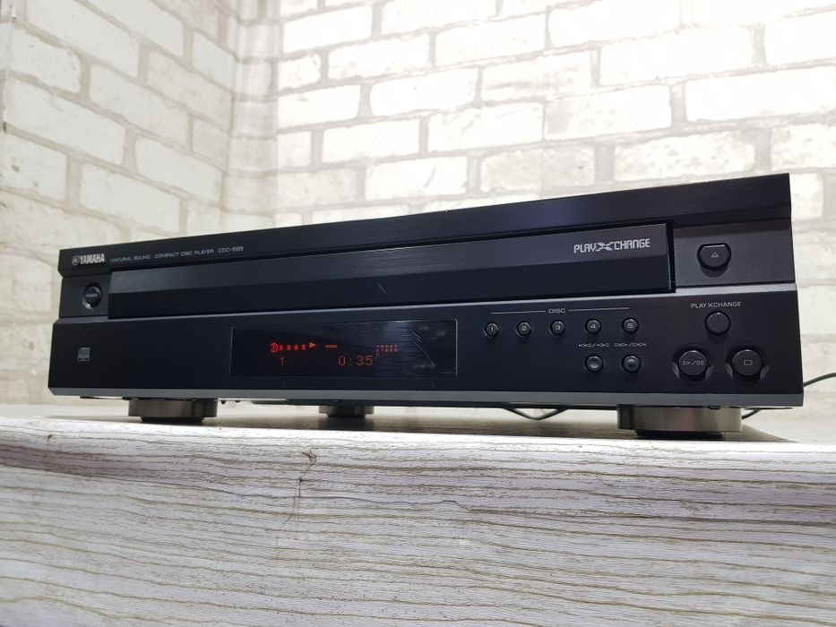 Програвач CD дисків YAMAHA CDC-585, б/у з Німеччини