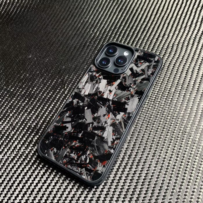 Кований карбоновий чохол на айфон 16 | 16 pro. З MagSafe