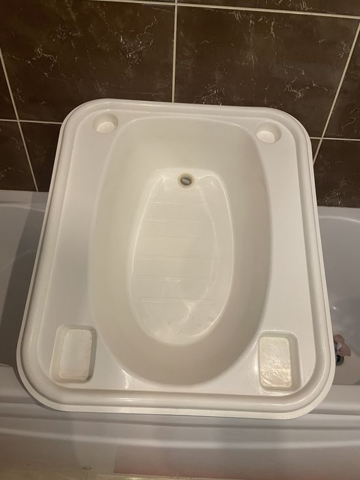 Banheira de bebe branca