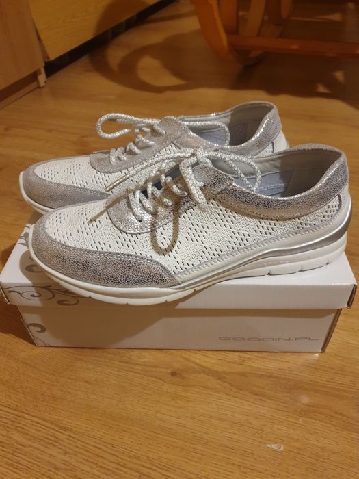 Modne sportowe buty 111111