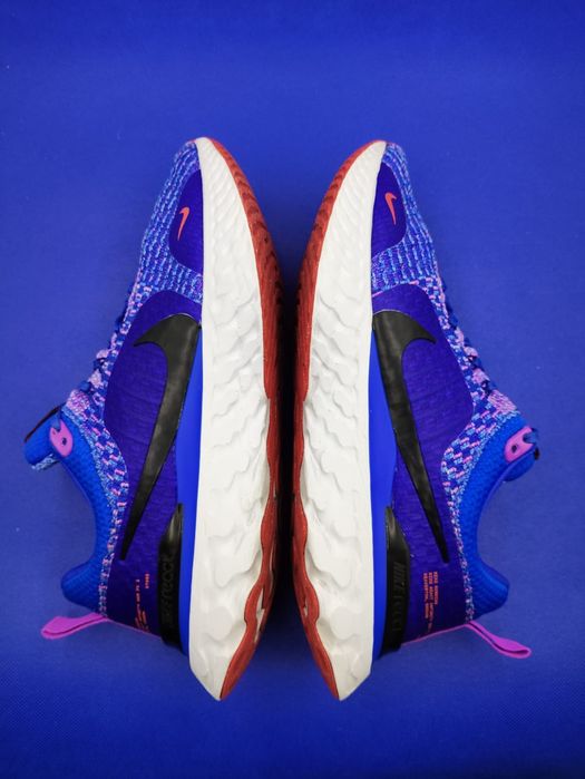 Кросівки Nike React - 40 розмір.