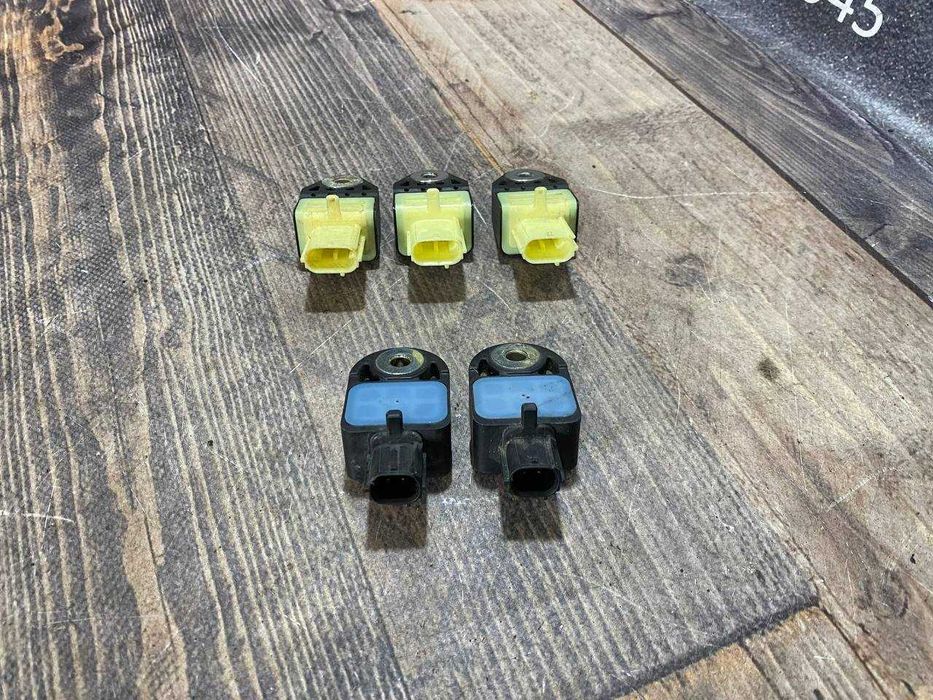 Датчик удару airbag Toyota Prius 30 2009-2015 89173--75010 / 89831--75020 / 89831--75010