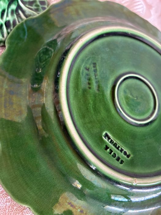 Conjunto Taça e Prato Folha de Couve - Antiga SECLA Caldas