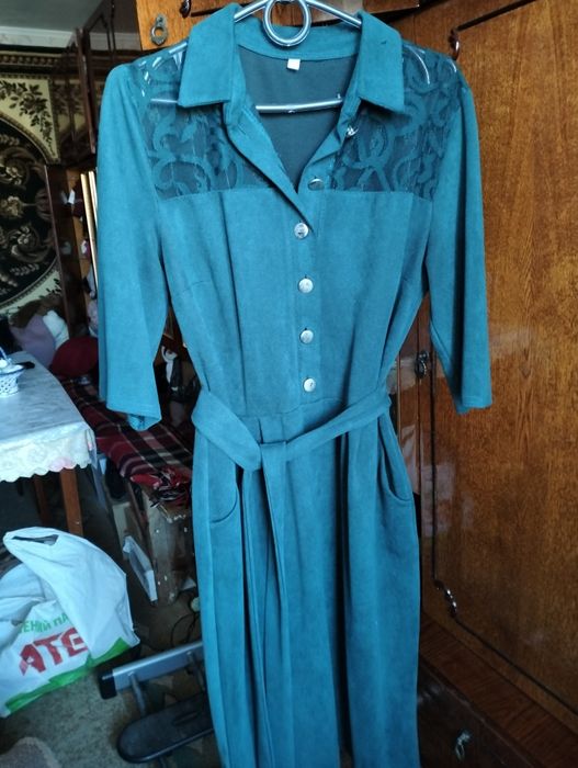 Платье весеннее 50р