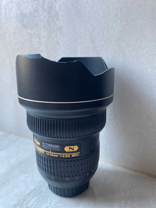 Nikon 14-24 mm, f/2.8