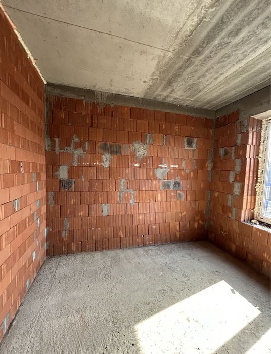 Таунхаус в центрі міста Опалення Газ Комунікації всі центрпльні