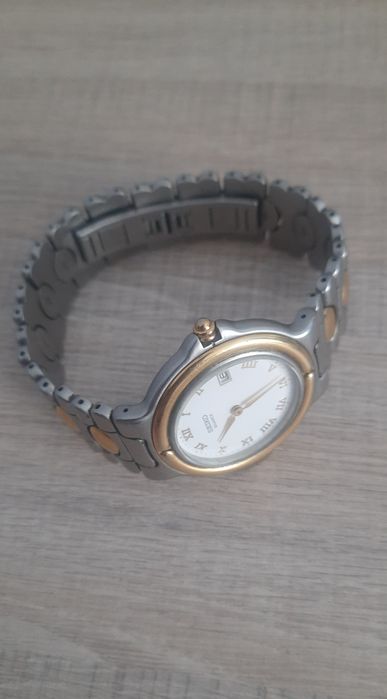 Seiko наручные часы на браслете.