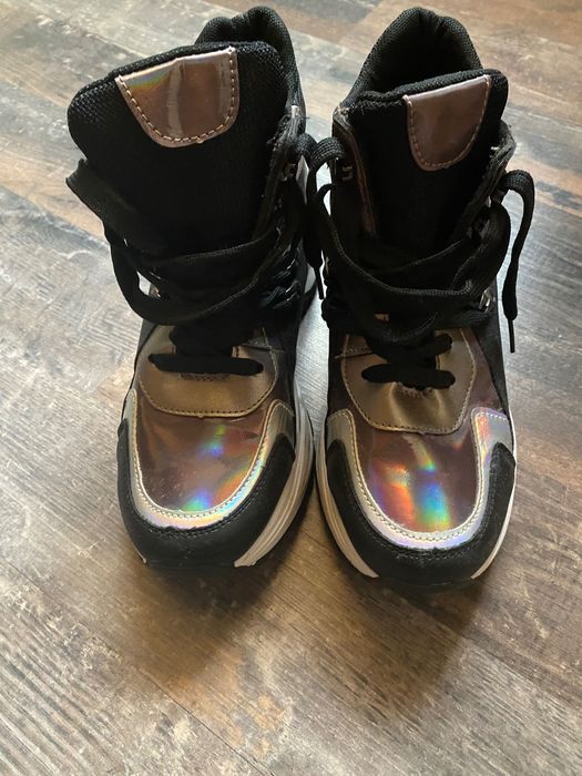 Жіноче  взяття .