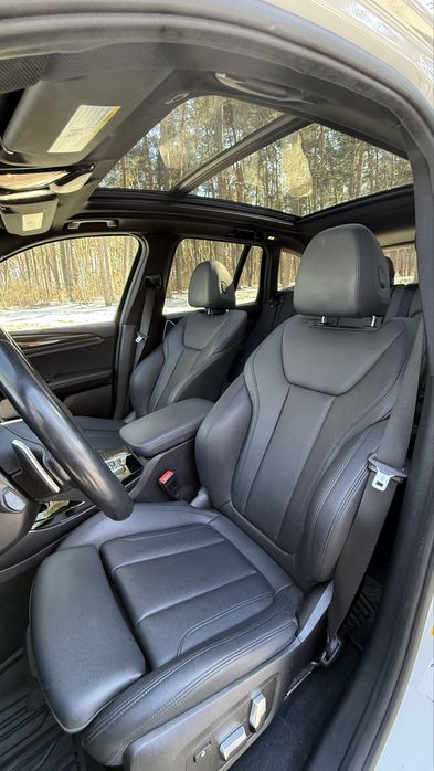 Автомобіль BMW X3 2019 G01 кроссовер, позашляховик