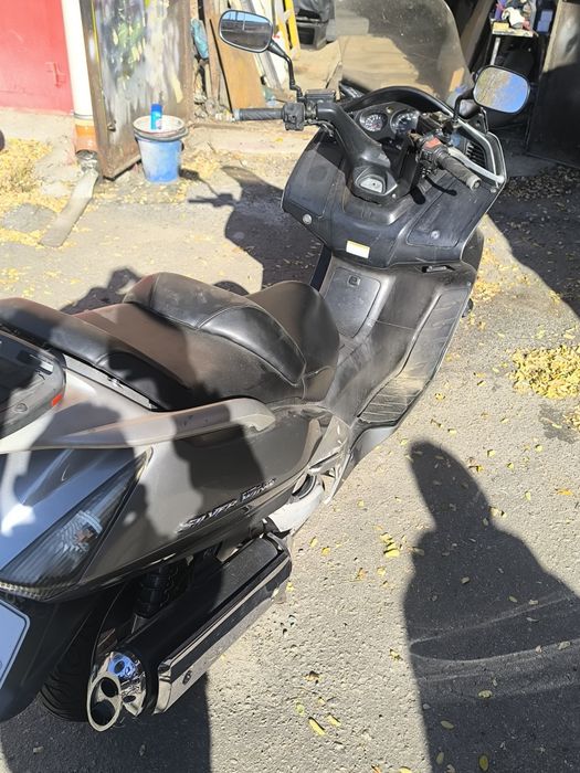 Продам максі-скутер Honda Silver Wing 600