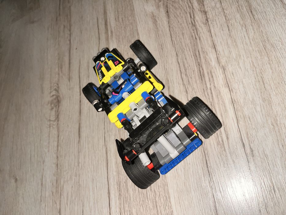 Lego technik off-road race buggy