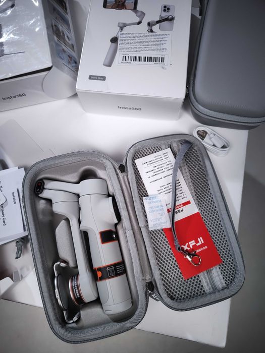 Триосьовий стабілізатор Insta360 Flow 2/ Flow 2 PRO + кейс