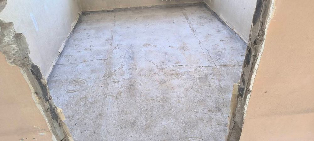 Usuwanie subitu kleju lepiku demontaż parkietu