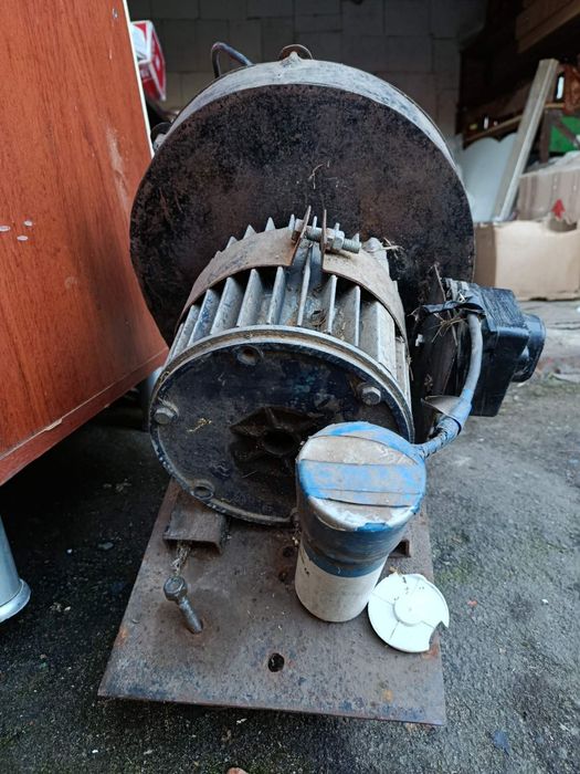 Січкарня  подрібнювач трави дробілка