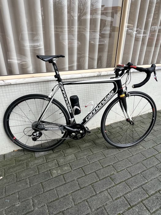 Bicicleta de estrada cannondale carbono