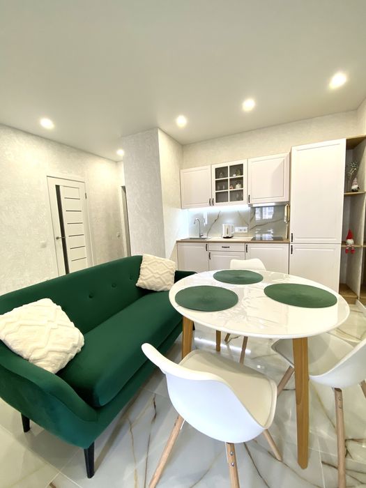 Сдам посуточно 1 ком квартиру! Початок, Ривьера, Сахарова.