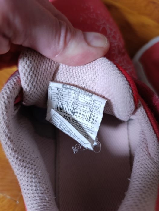 Кросівки Mango Decathlon