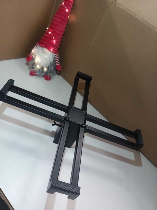 Nowoczesny solidny stojak pod choinkę, duży.