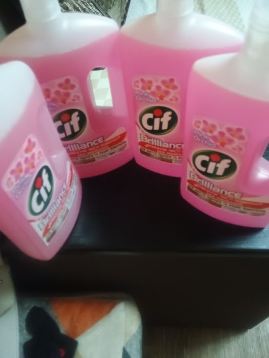 Моющее для пола.