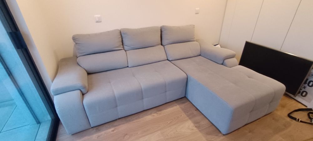 Sofá com chaise longue