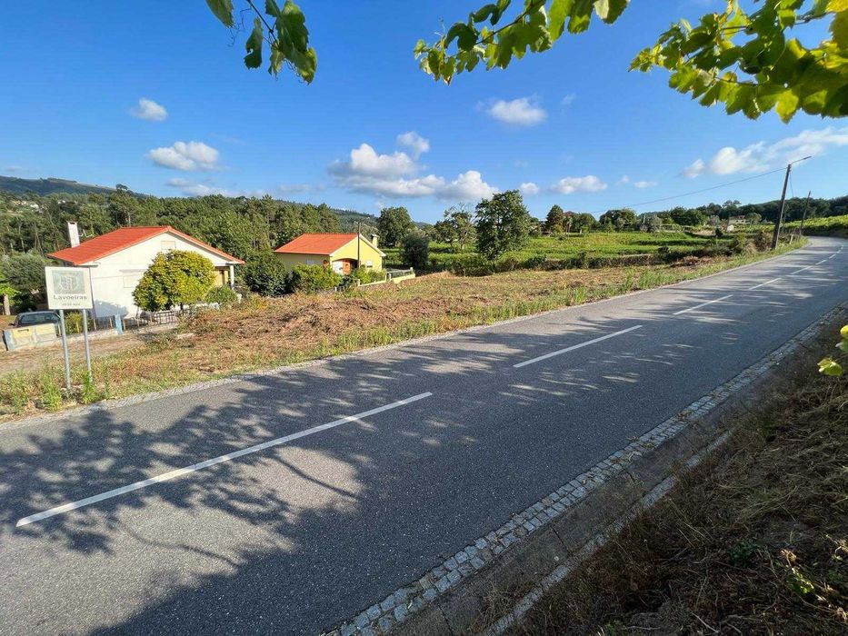 Quinta com vinha em Valença (Torre, São Julião)