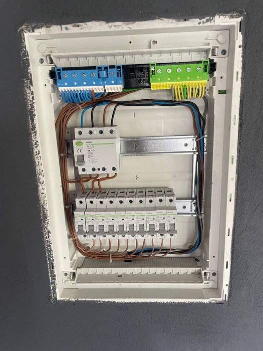 ПОСЛУГИ Електромонтажних робіт