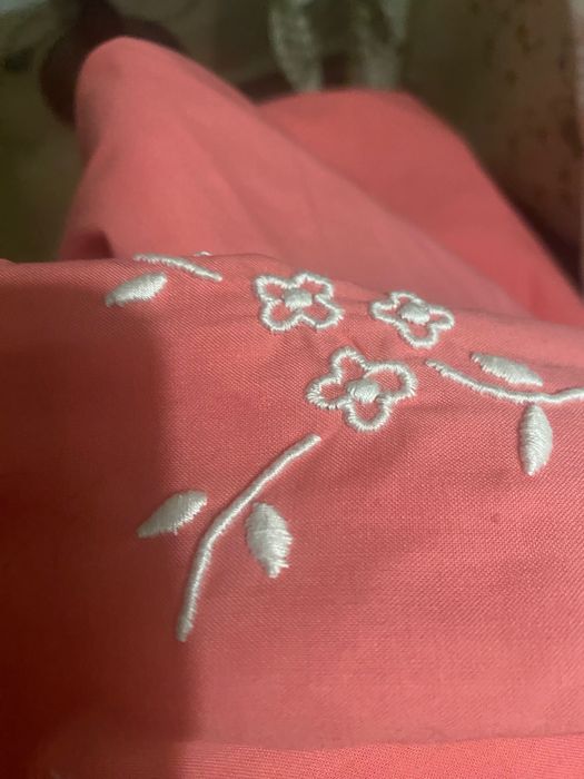 Toalha Linho Bordada com Renda manual